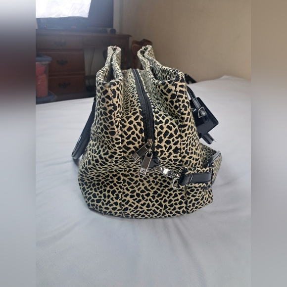 EUC DIANE VON FURSTENBERG Madagascar Collection Tiger Print Canvas XL Bag - Picture 9 of 16